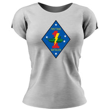 Load image into Gallery viewer, 1st Tank Battalion Women&#39;s Unit Logo Heather Grey Short Sleeve T-Shirt
